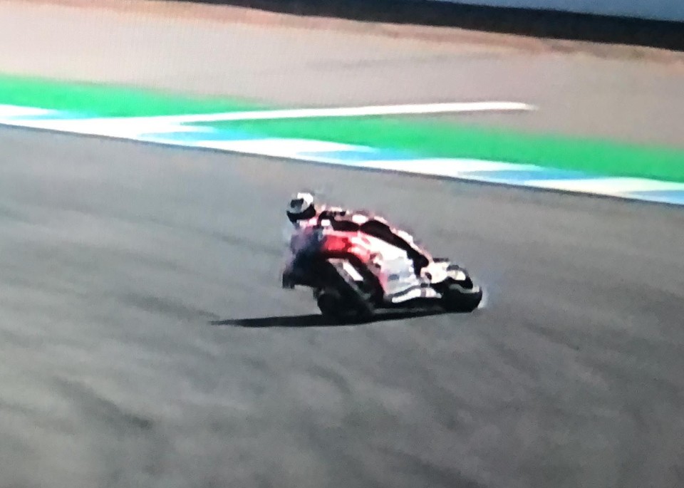 MotoGP: Lorenzo's terrifying crash in Buriram