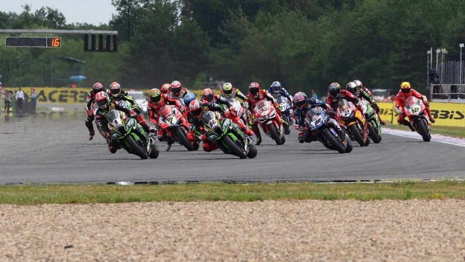 SBK: La Superbike si allarga: tre gare nel 2019