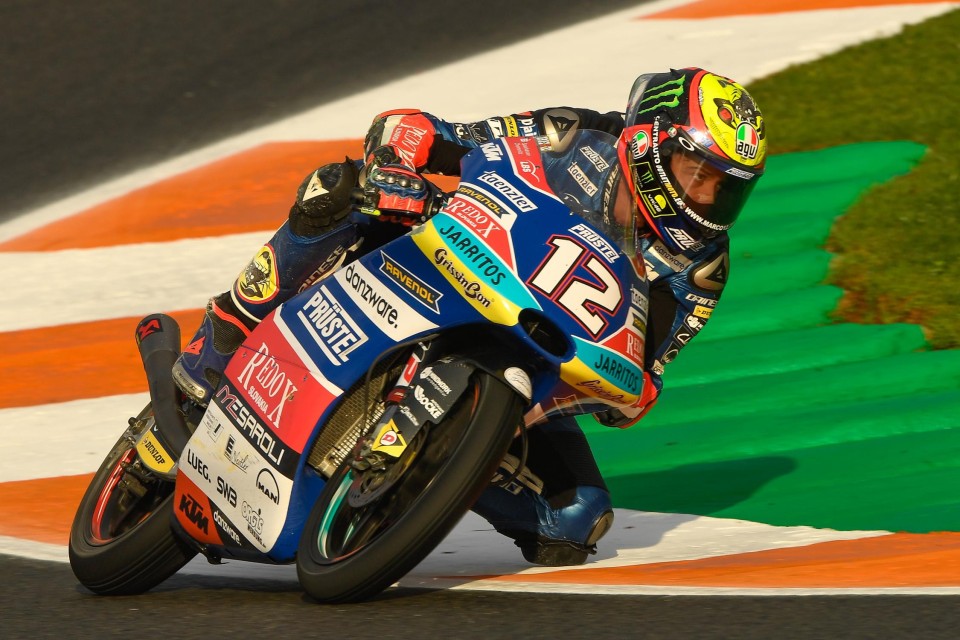 Moto3: FP3: Bezzecchi guida la carica degli azzurri a Valencia 
