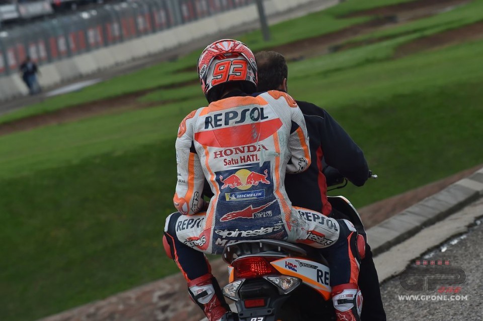 MotoGP: Marquez: &quot;Test più importanti, l&#039;operazione può attendere&quot;