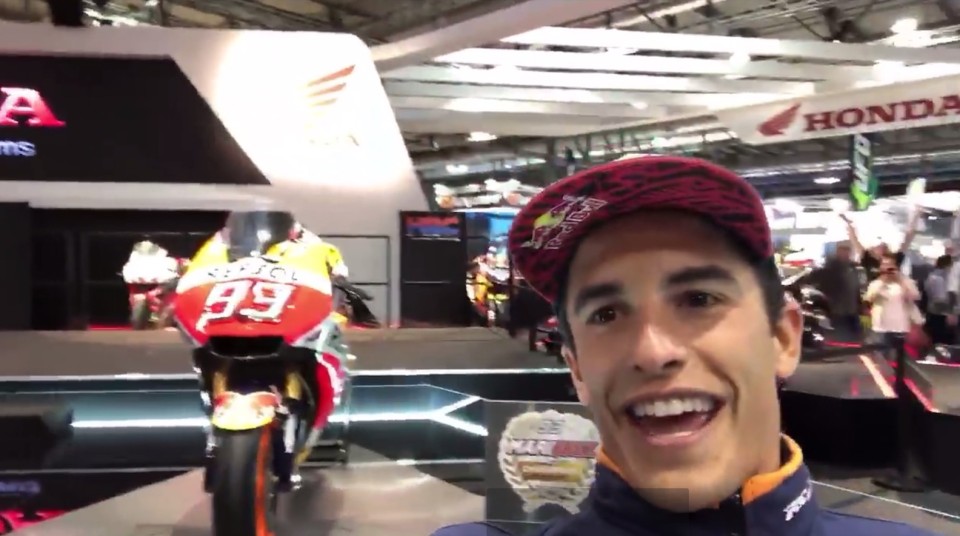 MotoGP: Marquez ad Eicma: Honda, mi regali la Doohan replica?