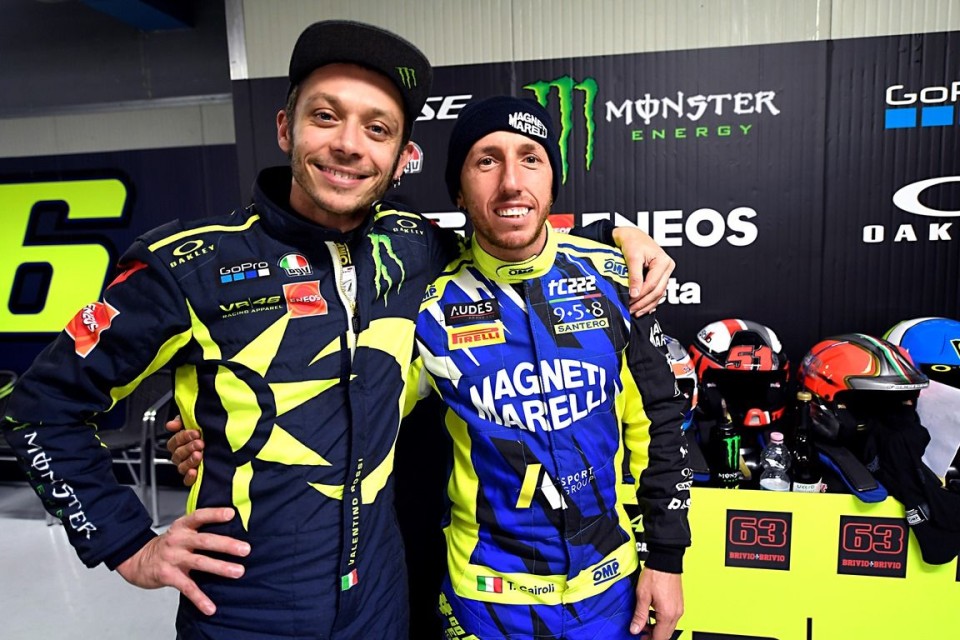 MotoGP: Rossi a Cairoli: "Il decimo titolo è una bega come per me"