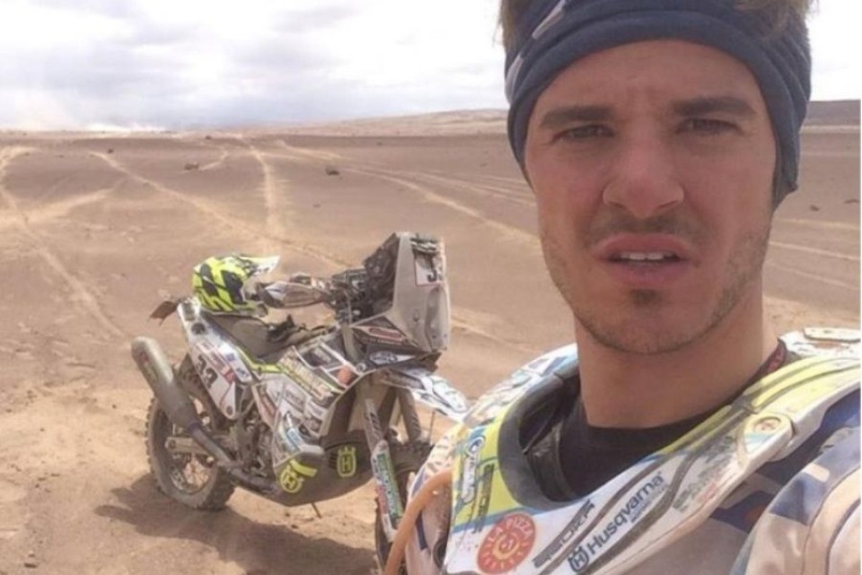 Dakar: Jacopo Cerutti distrugge la sua Husqvarna, gara finita!