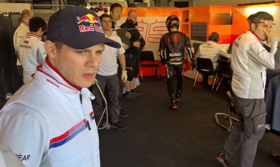 MotoGP: Stefan Bradl sostituisce Jorge Lorenzo a Sepang