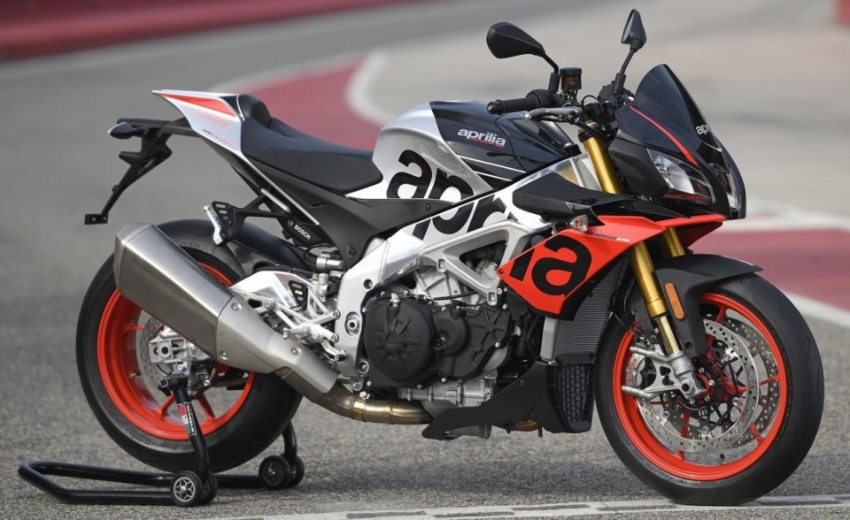 Moto - News: Aprilia sfida la Pikes Peak con la nuova Tuono 1100 Factory