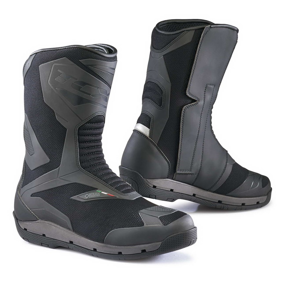 Moto - News: TCX: stivali Clima Gore-Tex Surround. La membrana che fa la differenza