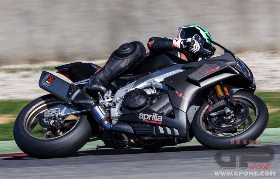 Moto - Test: Aprilia RSV4 1100 Factory: figlia del vento