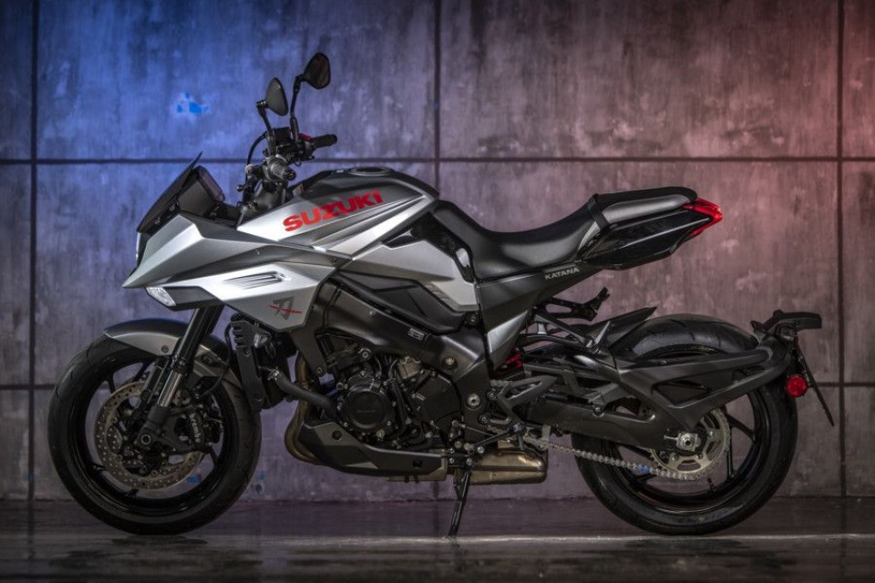 Moto - News: Suzuki Katana: la roadster di Hamamatsu arriva sul mercato