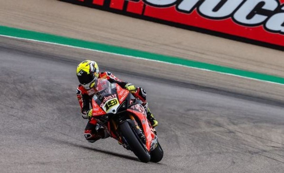 SBK: Ad Aragon Bautista e Ducati al 7° cielo