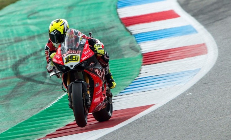 SBK: Assen: Bautista scalda la domenica olandese