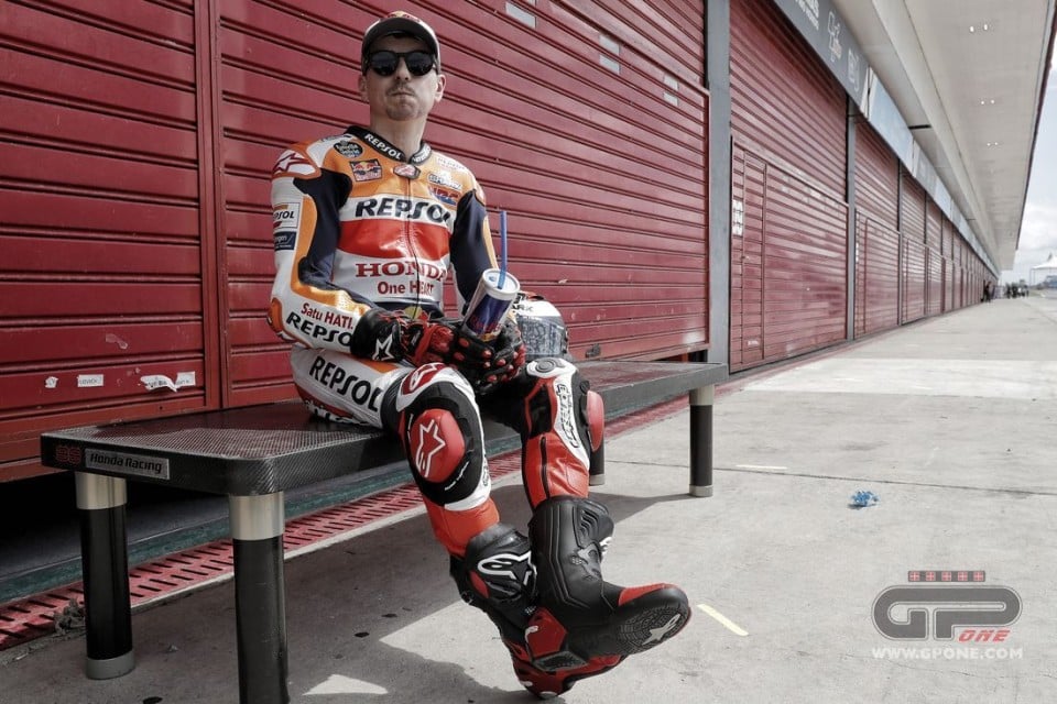 MotoGP: Ultimatum di Honda a Lorenzo, ma lui nega