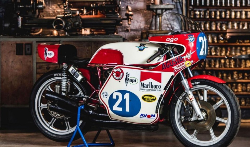 News: Giacomo Agostini in sella all&#039;iconica MV 350 nelle gare TT Classiche