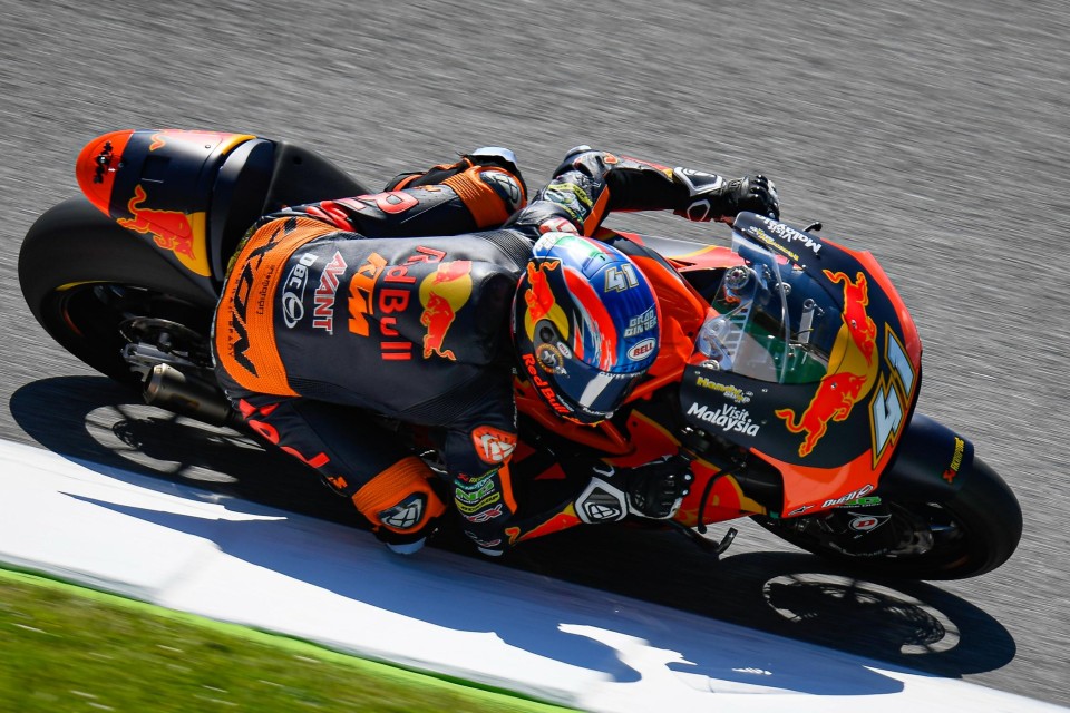 Moto2: FP2: Binder e la KTM tornano ai piani alti, 7° Marini