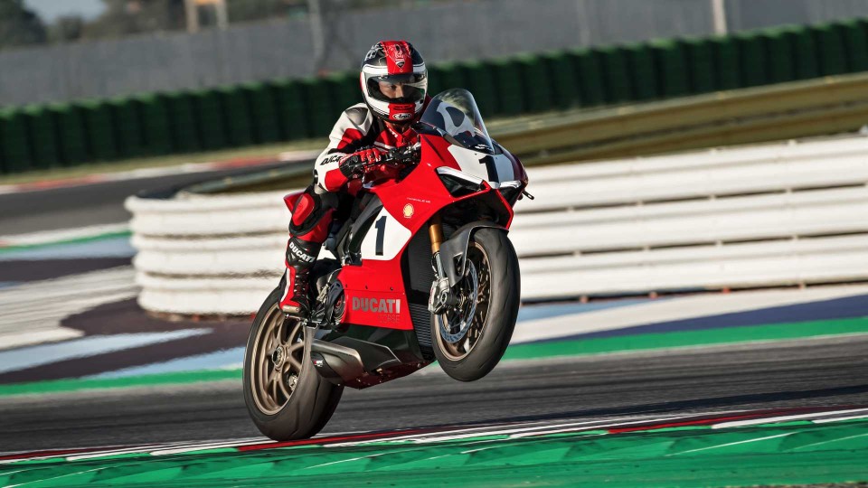 Moto - News: Ducati Panigale V4 25° Anniversario 916: i dettagli [VIDEO]