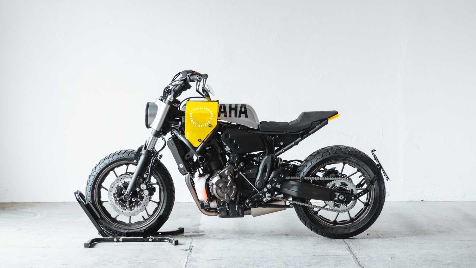 Moto - News: Yamaha XSR700 Grasshopper, la special “fai da te” di Hookie Co.