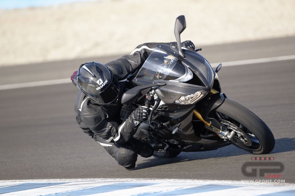 Moto - News: Triumph Daytona 765 limited edition: dalla pista alla strada