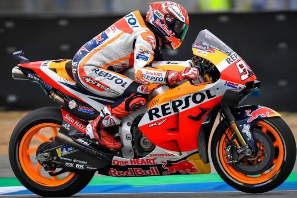 MotoGP: Marquez non 'stecca' e batte Quartararo per l'8° titolo