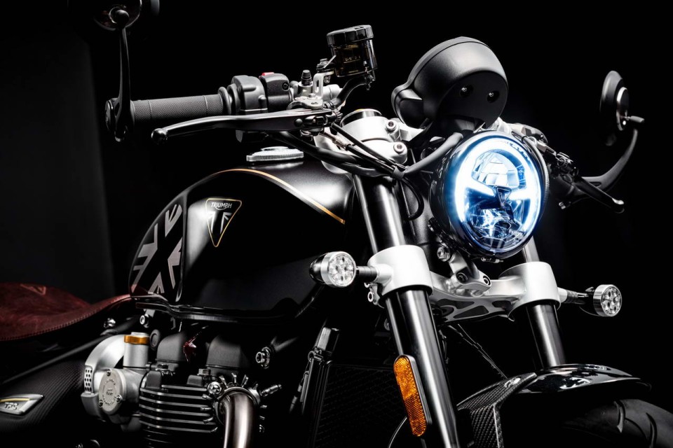 EICMA: Triumph Bobber TFC: l'inglese si fa pregiata