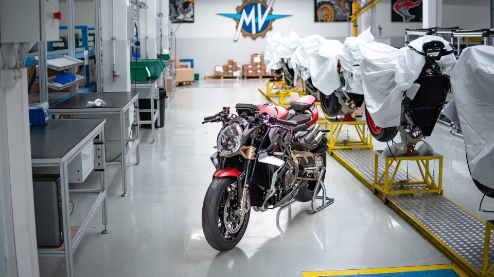 Moto - News: MV Agusta, a lavoro su un bicilindrico da 350 cc