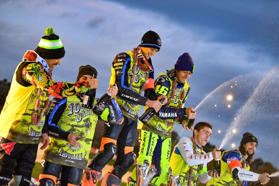 MotoGP: La 100 Km è un affare di famiglia: vincono Rossi e Marini 