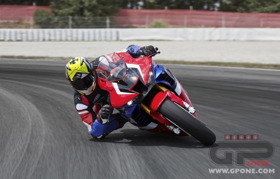 SBK: La Honda fa paura! Bautista frantuma il record della pista a Portimao