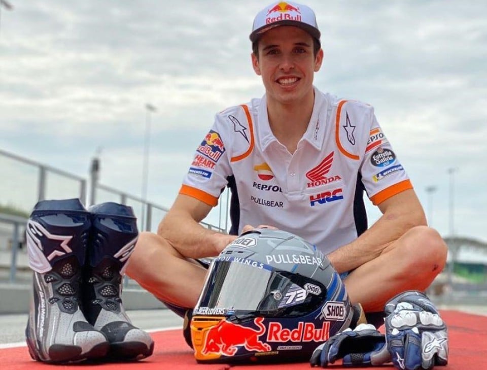 MotoGP: Alex Marquez presents his new helmet waiting for... Lorenzo