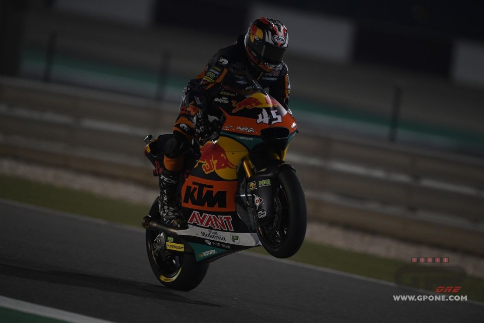 Moto2: GP Qatar, Nagashima batte Baldassarri e Bastianini. Caduta per Marini