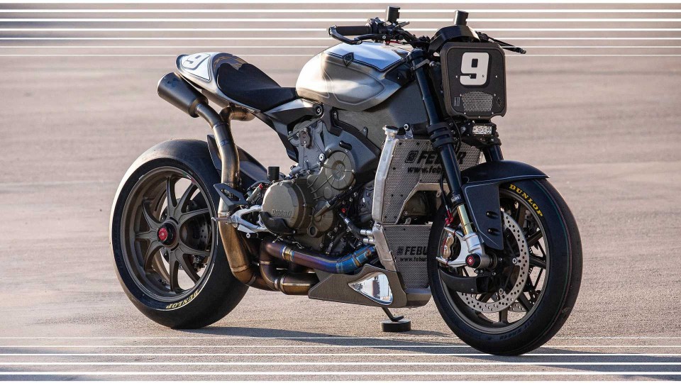 Moto - News: The Super: la Ducati 1199 Superleggera si spoglia per Roland Sands