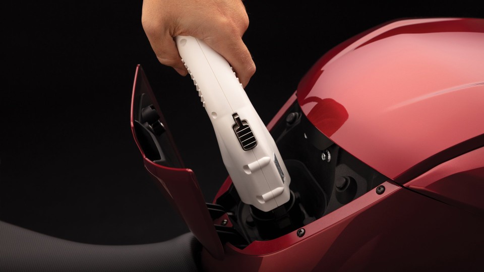 Moto - News: Moto e scooter elettrici: con i nuovi incentivi bonus fino a 4.000 euro