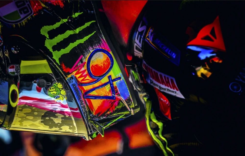 MotoGP: Una foto contro il Covid-19: l'iniziativa dei fotografi della MotoGP