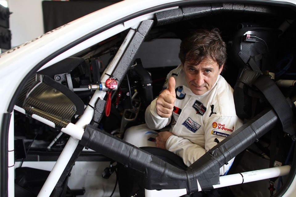 Auto - News: Alex Zanardi: awakening from pharmacological coma has begun