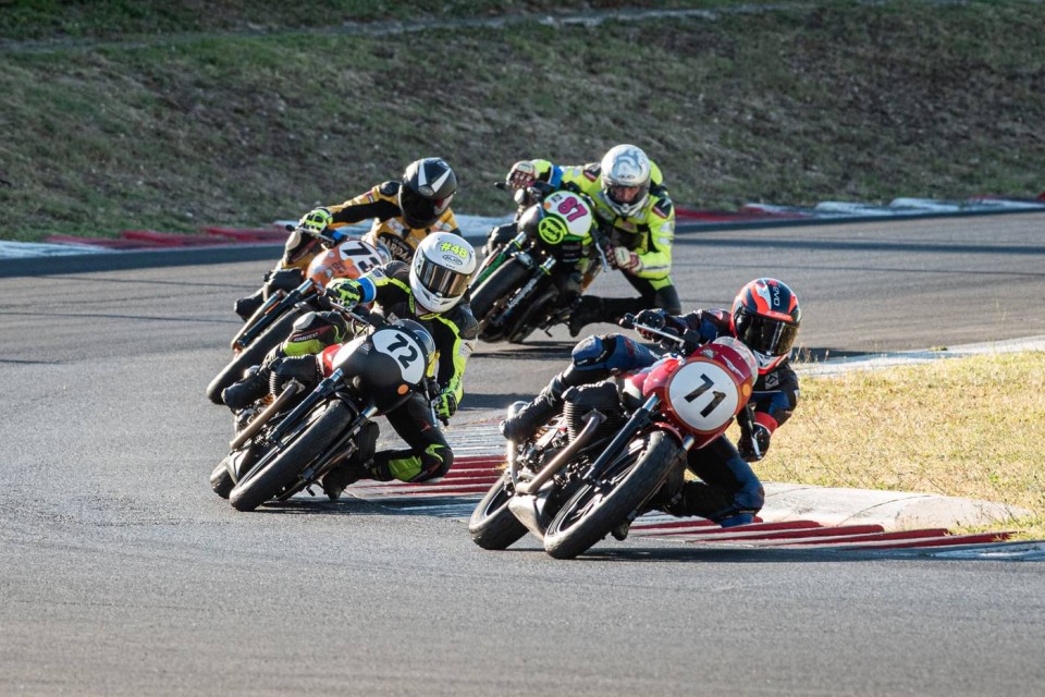 Moto - News: Moto Guzzi Fast Endurance: a Vallelunga il primo weekend di gare 2020