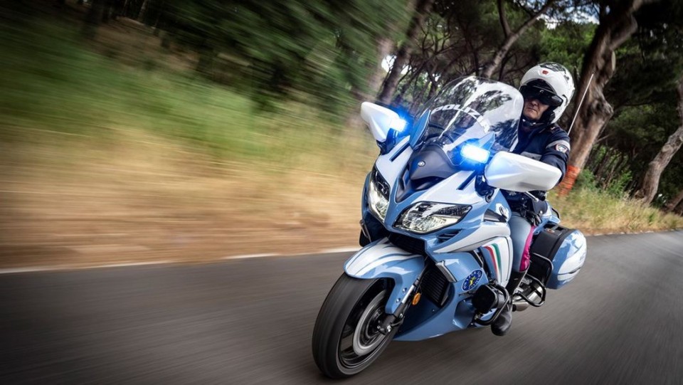 Moto - News: Yamaha: la FJR1300AE per la Polizia Di Stato