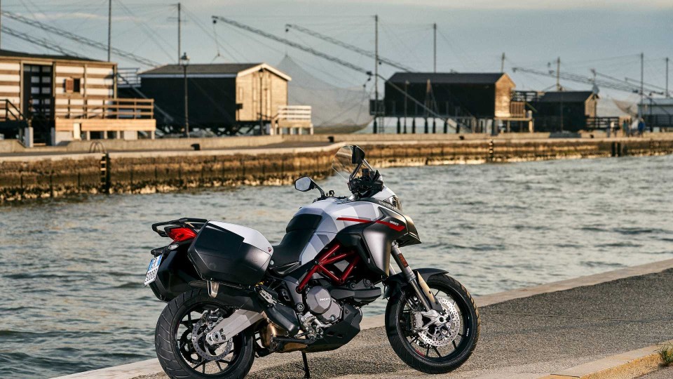 Moto - News: Ducati Multistrada 950 S: nuova livrea GP White