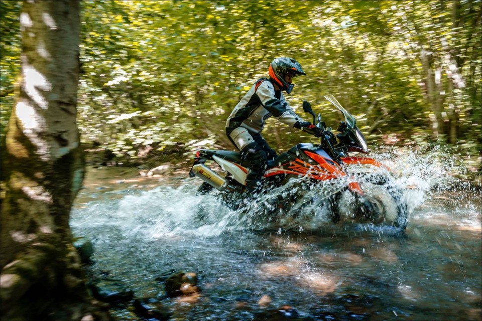 Moto - News: Pirelli e Ktm insieme per Ride Out Experience 2020: viaggio e avventura