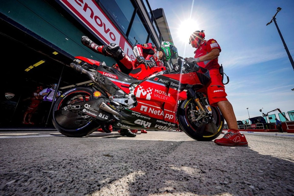 MotoGP: Petrucci: “Il settimo tempo? Un anno fa sarebbe stato un disastro”