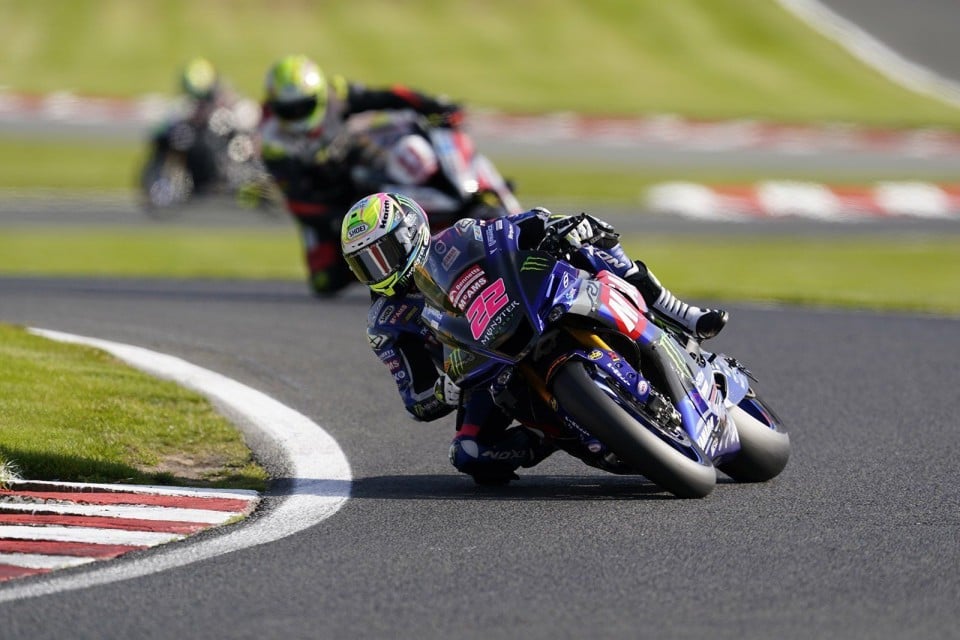 SBK: BSB, O'Halloran e Brookes vincono ad Oulton Park, campionato riaperto