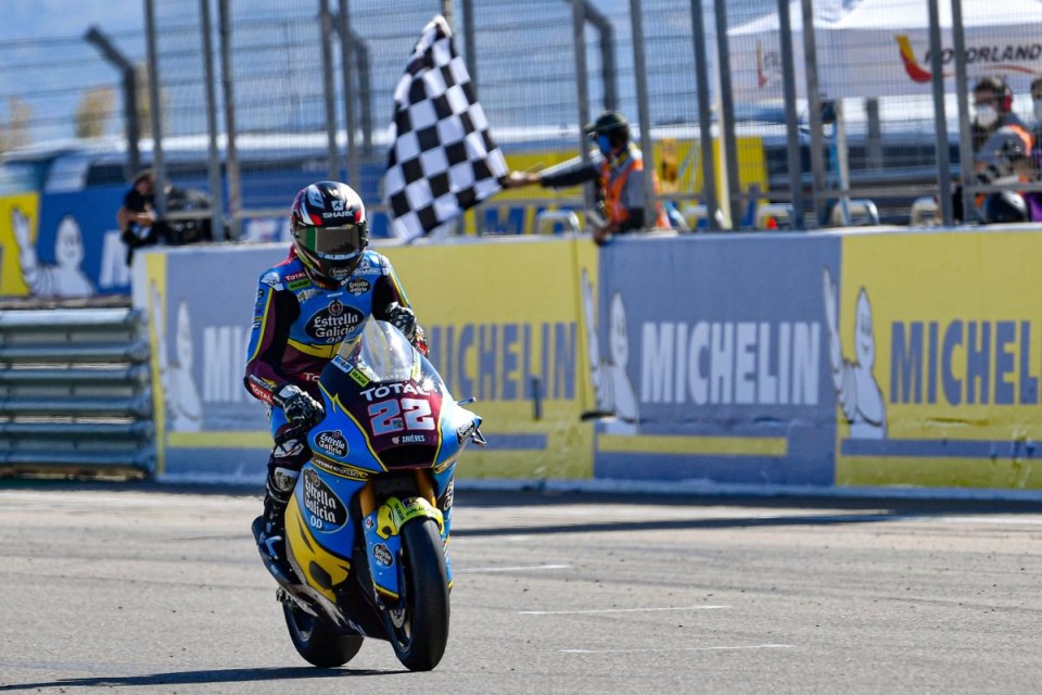 Moto2: Lowes domina ad Aragon e si prende la vetta del Mondiale, 3° Bastianini