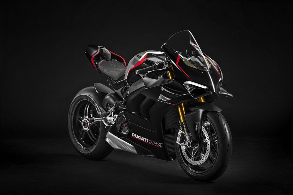 Moto - News: Ducati Panigale V4 SP: torna la Sport Production, pensata per la pista