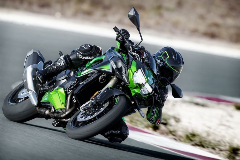 Moto - News: Kawasaki Z H2 SE my2021: l'evoluzione del concetto naked - caratteristiche