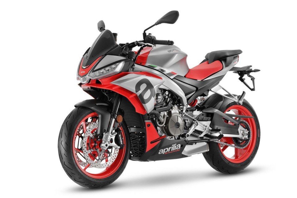 Moto - News: Aprilia Tuono 660: foto, caratteristiche e prezzo