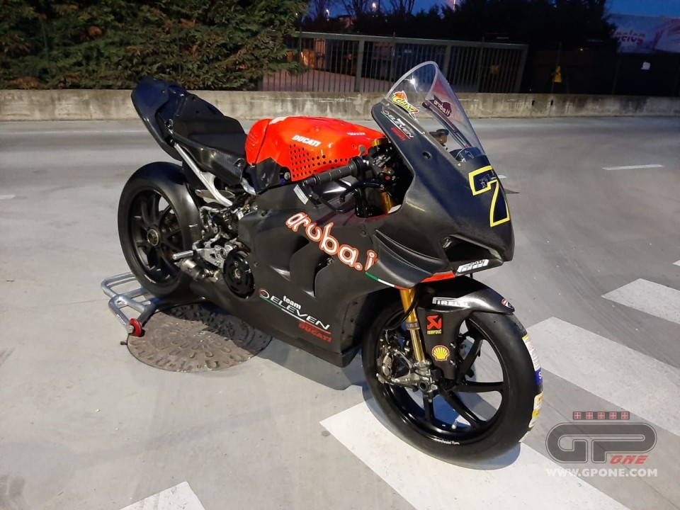 SBK: Go Eleven: una Ducati total black per Chaz Davies