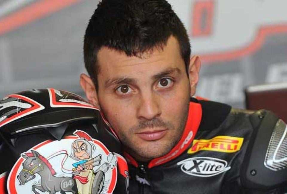 SBK: Fabrizio: “Davies? I don't understand why Ducati continues with him."