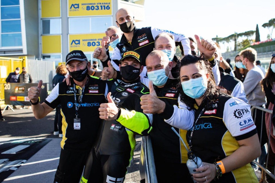 SBK: CIV SBK, il Team DMR Racing passa a Honda con Delbianco e Andreozzi