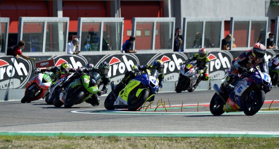 SBK: National Trophy: limite di età per i più veloci, due gare a Valencia