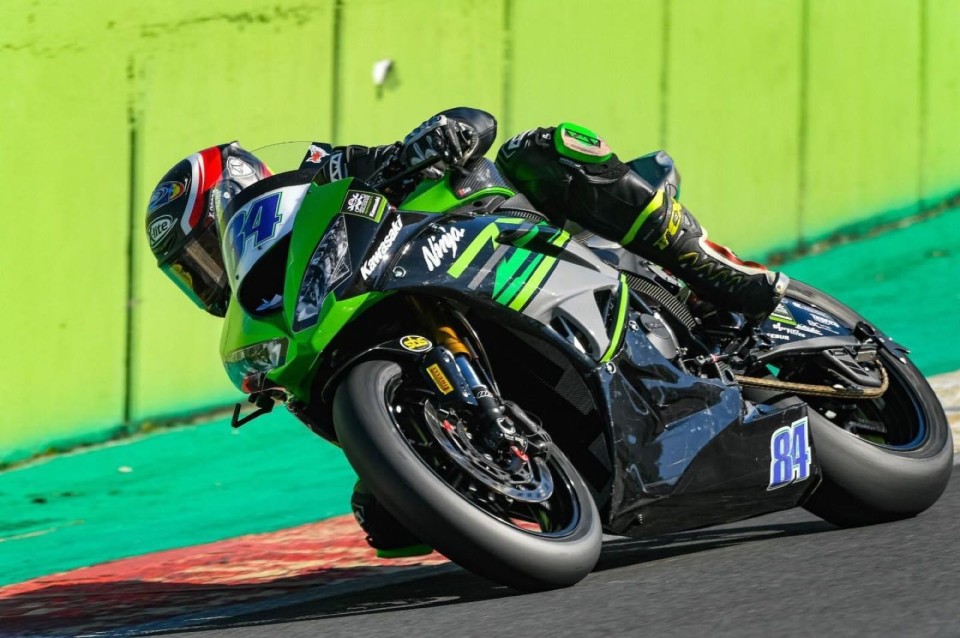 SBK: Michel Fabrizio e alcune squadre del CIV impegnate nei test di Vallelunga