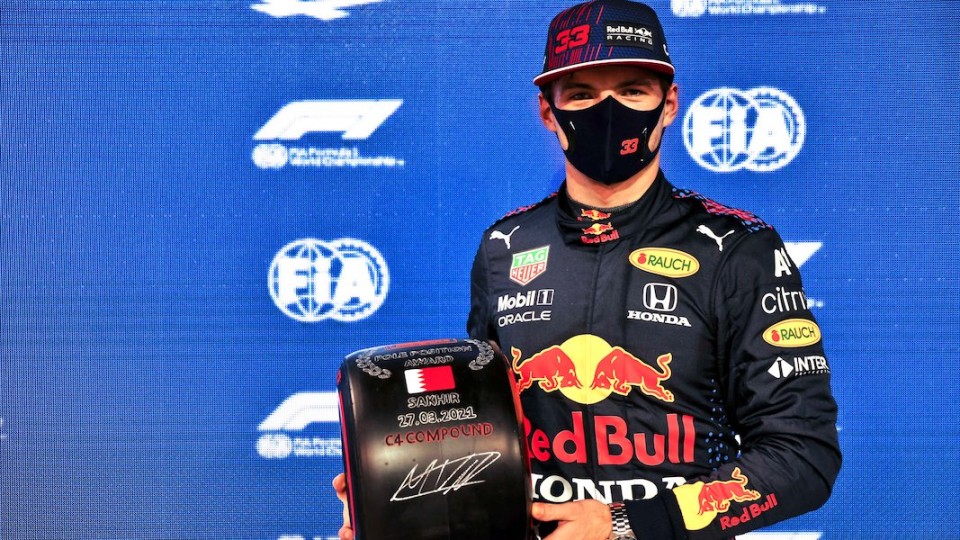 Auto - News: F1 - GP Bahrain: Verstappen batte Hamilton in qualifica, Leclerc 4°