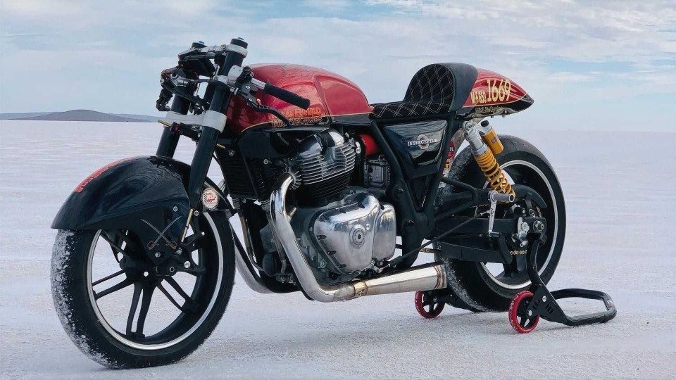 Moto - News: Royal Enfield Interceptor 650 Sabre: una special da record