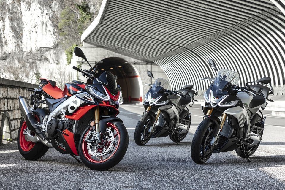 Moto - News: Aprilia Tuono V4 MY 2021: l'hypernaked italiana è arrivata! Prezzo e caratteristiche