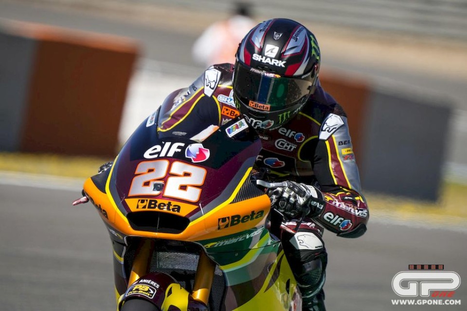 Moto2: Sole in pista ma pioggia di cadute a Le Mans. Lowes al comando, Bez 3°